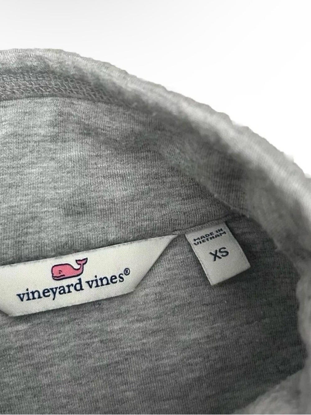 Vineyard Vines Women’s Grey 1/4 Zip Pullover Size XS - Picture 3 of 3
